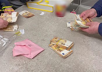 Operazione della Guardia di Finanza in varie province italiane, compresa Vibo Valentia