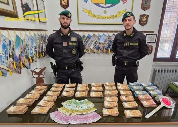 Trovati 250.000 euro nel sottofondo di un’auto che transitava sulla SS 106
