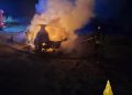 I Vigili del Fuoco crotonesi sono dovuti intervenire per due incendi ad altrettante auto