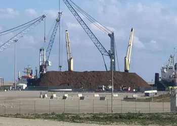 Muore un operaio nel porto di Crotone