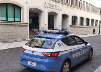 Adescava minorenni in cambio di regali: un arresto nel reggino