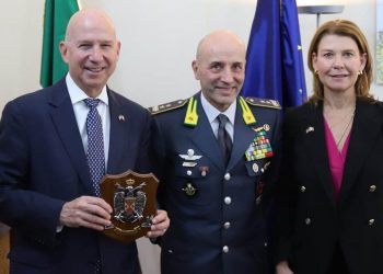 Visita dell’Ambasciatore statunitense in Italia e del Console Generale Usa al Comando Regionale della Guardia di Finanza