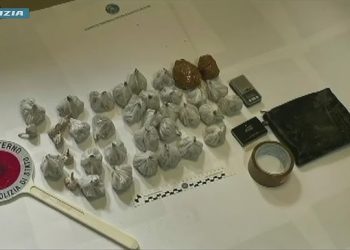 Svelati i dettagli della vasta operazione antidroga che a Crotone ha portato all’arresto di 49 persone (VIDEO e NOMI)