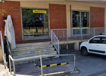 Tentata rapina all’ufficio postale di Catanzaro Sala