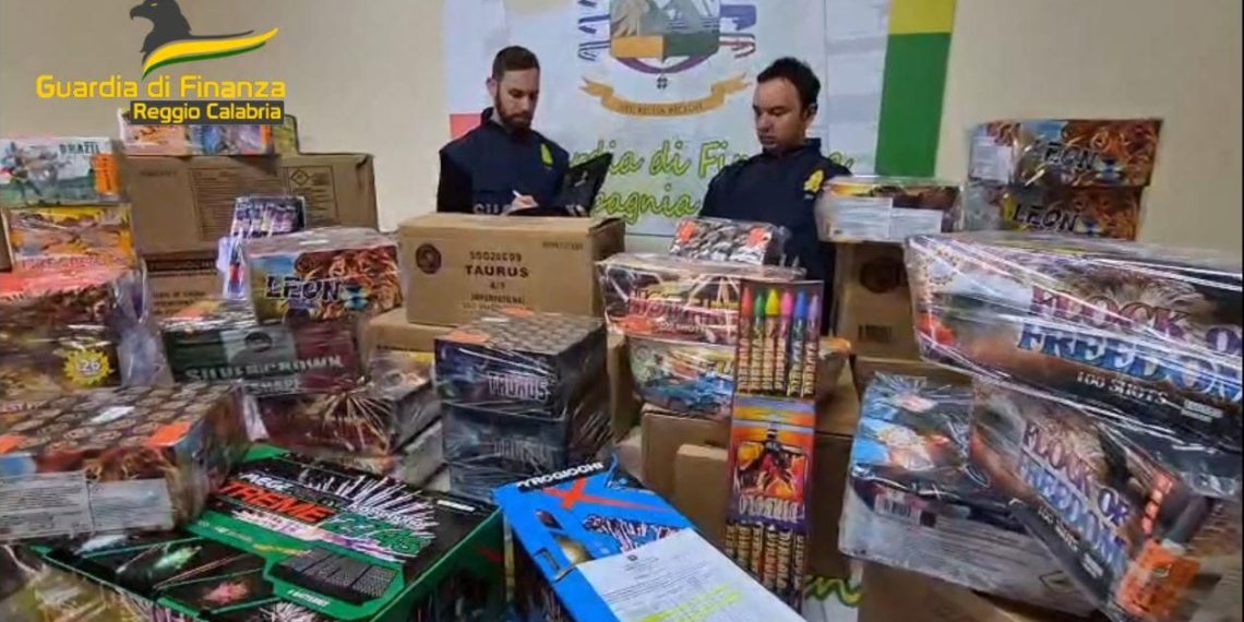 A Varapodio e a Rizziconi sequestrati circa 674 Kg di artifizi pirotecnici (VIDEO)
