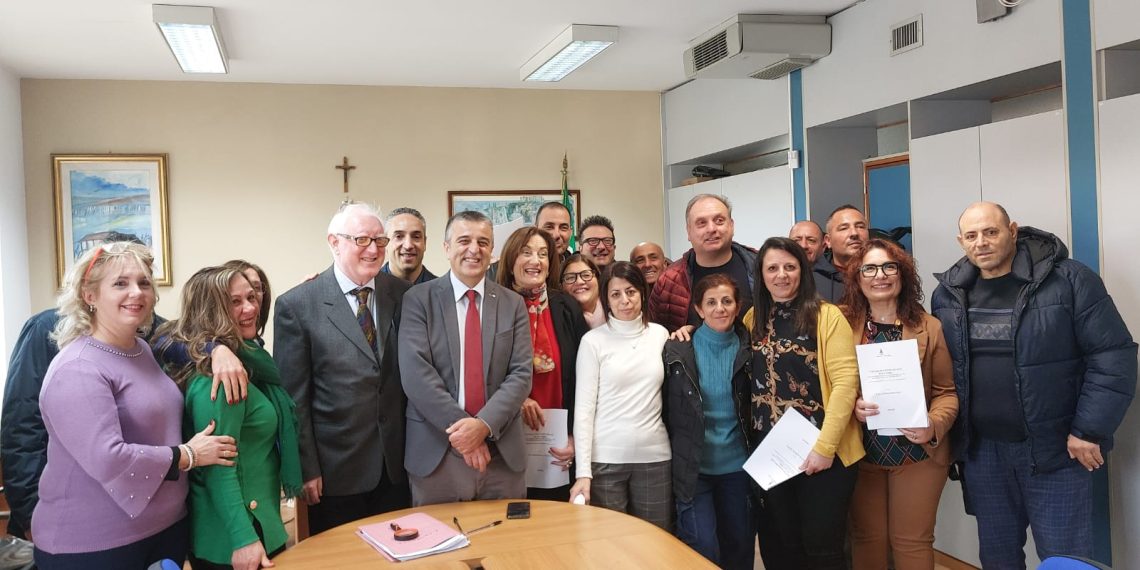 Regalo di Natale per 19 dipendenti della Provincia di Vibo  Valentia