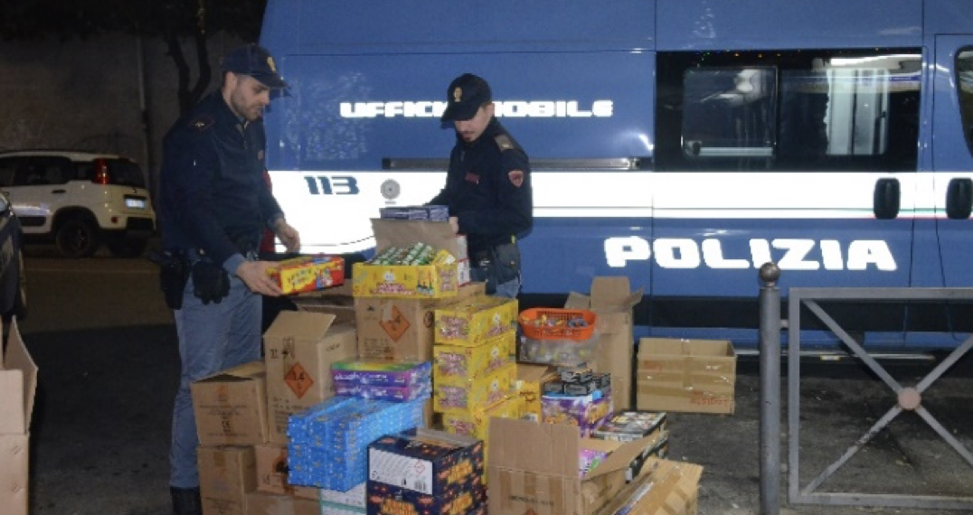 In due diverse operazioni sequestrati botti illegali e pericolosi