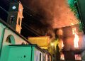 Monterosso, incendio in un’abitazione del centro: due persone sono rimaste ustionate (FOTO)