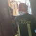 I Vigili del Fuoco spengono un incendio in un appartamento nel centro di Tropea
