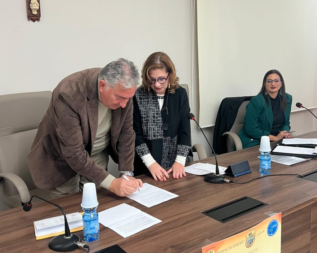 firma sindaco pizzo