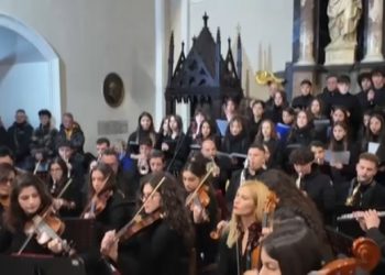 Il Concerto di Natale nel Duomo di San Leoluca con l’Orchestra del Capialbi e… una dedica speciale (VIDEO)