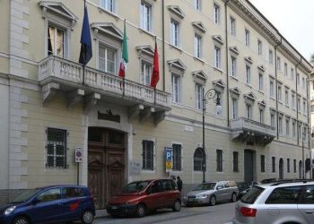 Condannato a versare 2,1 milioni di euro in favore dell’Agenzia dogane e monopoli perchè aveva falsificato dei documenti