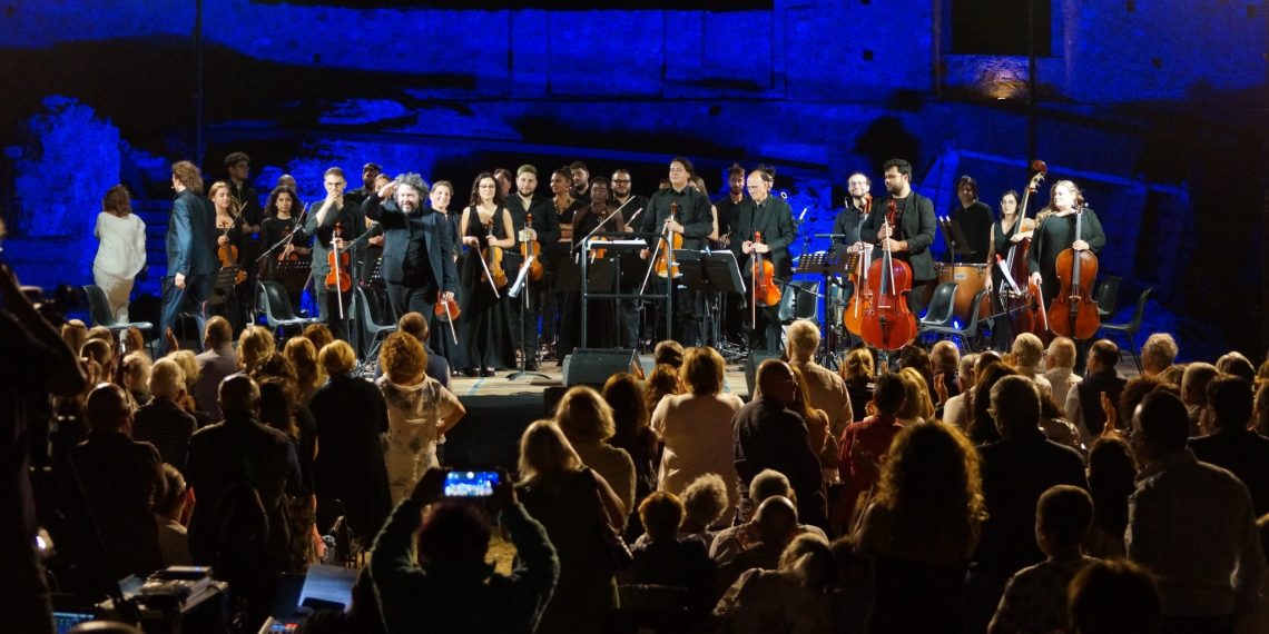 Che c’entra la sfida Accardo-Veronesi? Salviamo l’Orchestra Sinfonica della Calabria. Lettera degli “ex” professori