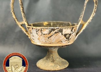 I Carabinieri TPC restituiscono alla soprintendenza di Catanzaro e Crotone 42 reperti archeologici e 5 fedeli riproduzioni di oggetti antichi in sequestro