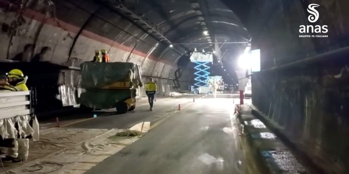 Riprendono questa sera i lavori all'interno della galleria Limina 1 Riprendono questa sera i lavori all’interno della galleria Limina