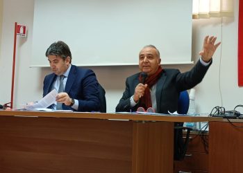 Vicenda precari, Lo Schiavo e Mammoliti denunciano: «L’Asp non rispetta i Dca e licenzia anziché assumere a tempo indeterminato»