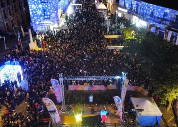 Capodanno in Piazza a Pizzo: grande successo con la partecipazione di almeno 2000 persone
