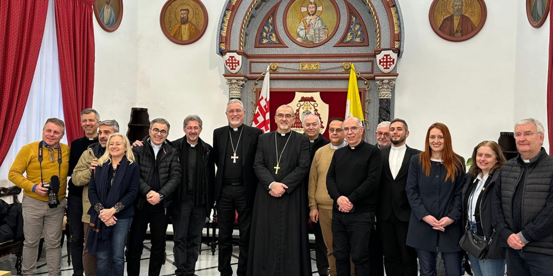 Incontro con il Ministro del Turismo di Israele per il rilancio dei pellegrinaggi in Terra Santa in vista del Giubileo (VIDEO) 1 Incontro con il Ministro del Turismo di Israele per il rilancio dei pellegrinaggi in Terra Santa in vista del Giubileo (VIDEO)