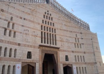 Nazareth: Mons. Attilio Nostro incontra il Sindaco e il Vescovo per discutere del pellegrinaggio giubilare (VIDEO)