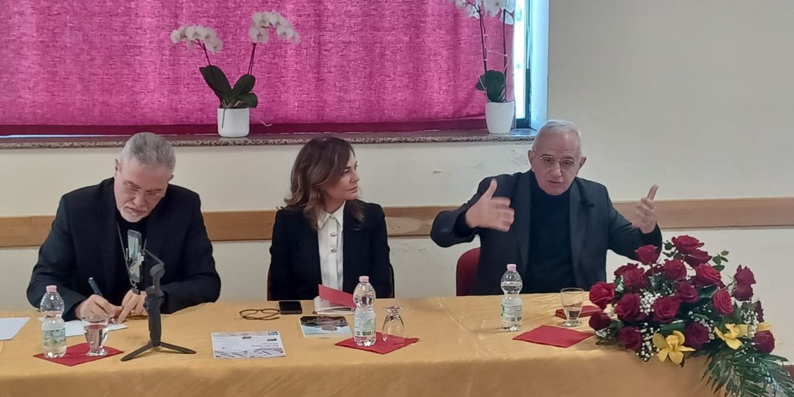 A Paravati, la Diocesi di Mileto Nicotera Tropea celebra il Giubileo del mondo della comunicazione (VIDEO) 1 A Paravati, la Diocesi di Mileto Nicotera Tropea celebra il Giubileo del mondo della comunicazione (VIDEO)
