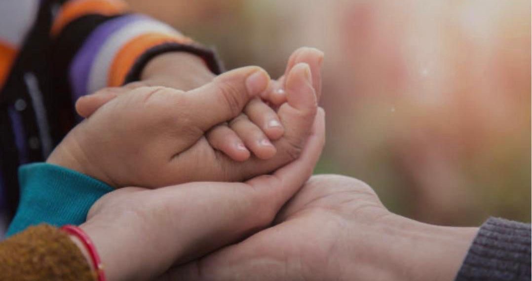 Problema adozioni, una significativa iniziativa dell'assessorato regionale ai servizi sociali 1 Problema adozioni, una significativa iniziativa dell’assessorato regionale ai servizi sociali