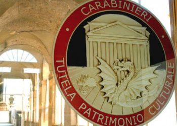 Tornano a casa importanti reperti archeologici. La consegna da parte dei carabinieri al Museo di Cirò Marina