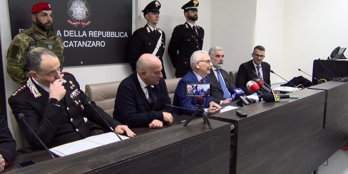 Operazione anti ‘ndrangheta a Badolato, svelata la commistione tra mafia e politica (VIDEO)