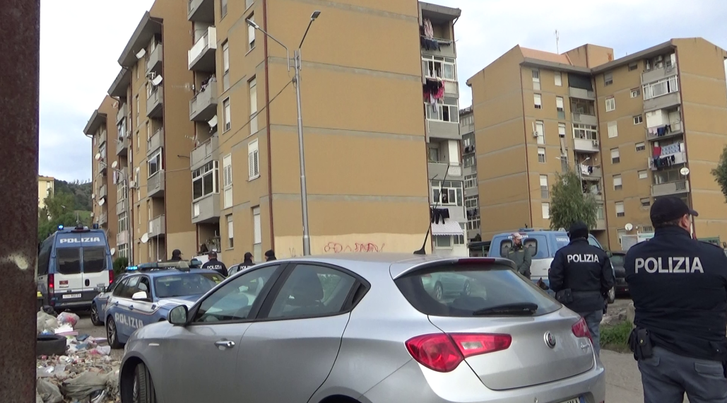 Operazione Alto Impatto a Catanzaro in viale Isonzo (VIDEO) 1 Operazione Alto Impatto a Catanzaro in viale Isonzo (VIDEO)