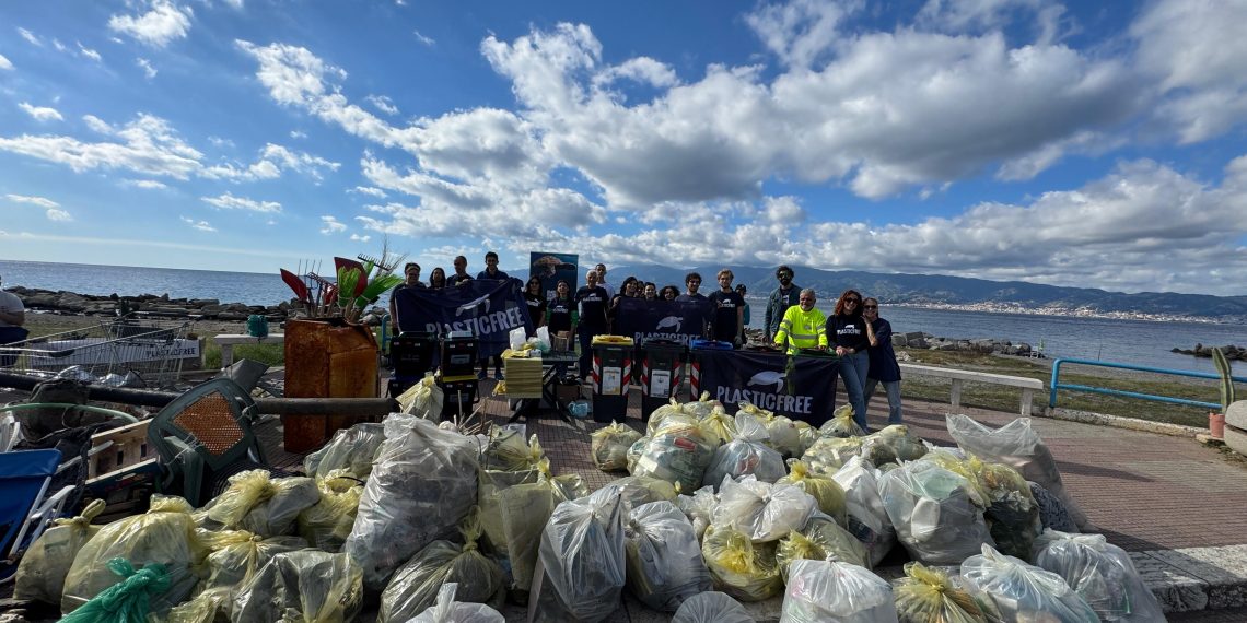 Nel 2024 rimosse in Calabria 45 tonnellate di plastica e rifiuti grazie a Plastic Free Onlus 