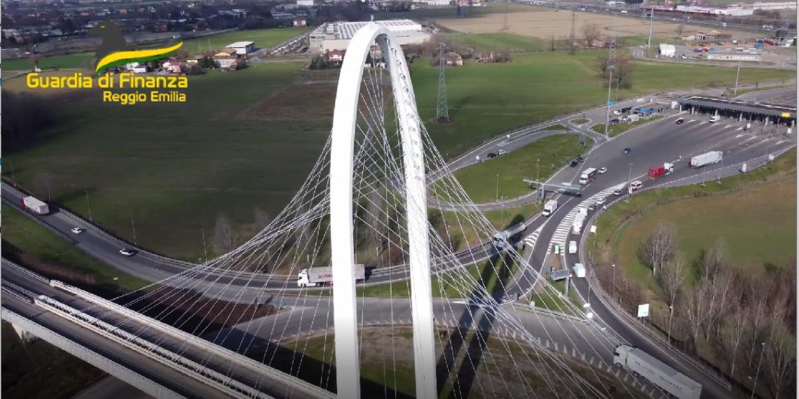 Operazione “Ombromanto”, scoperta associazione per delinquere, finalizzata ad un’imponente frode fiscale per oltre 100 milioni di euro