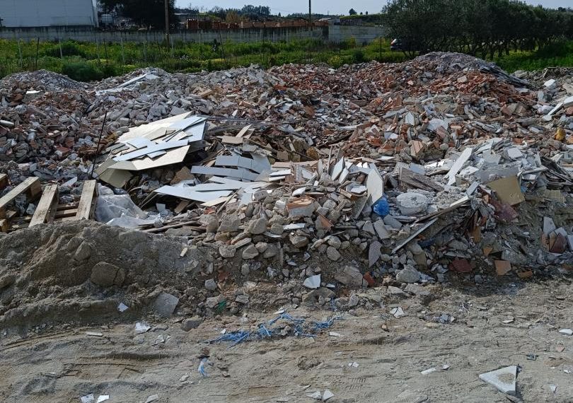 Sequestrata una discarica pericolosa a nord di Crotone (VIDEO)