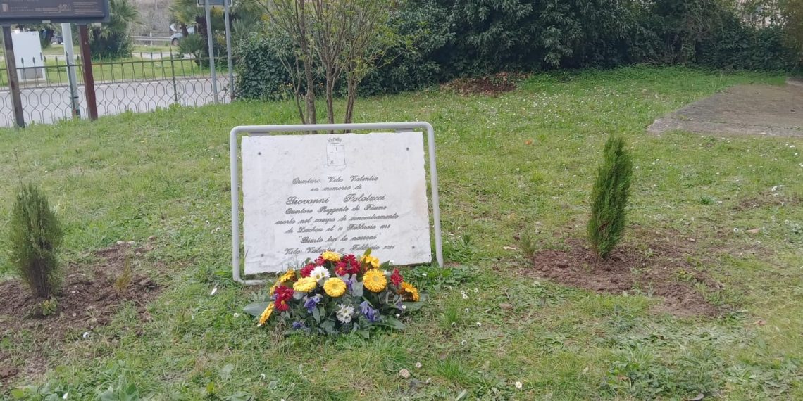 L'ANPS fa piantare due alberelli ai lati della lapide che ricorda l'eroico Questore Giovanni Palatucci 1 L’ANPS fa piantare due alberelli ai lati della lapide che ricorda l’eroico Questore Giovanni Palatucci