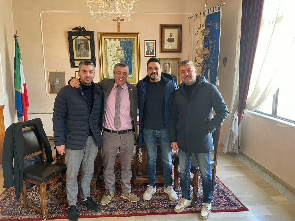 Comune di Serra. Nella foto Franze LAndolina Barillari e Galeano