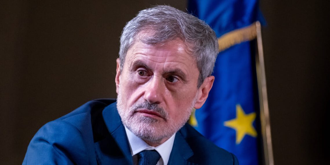 La drammatica lettera di Gianni Alemanno, tra ipocrisia e disumanità di molti 1 Francesco Stinà: verso Gianni Alemanno è solo accanimento giudiziario