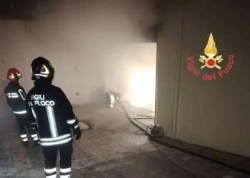 Incendio in una palazzina a Corigliano centro