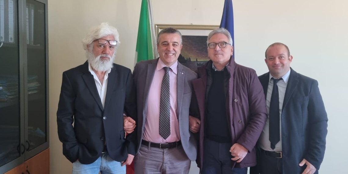 Confronto tra il presidente della Provincia di Vibo Valentia, Corrado L’Andolina e il sindaco di Joppolo, Giuseppe Dato 