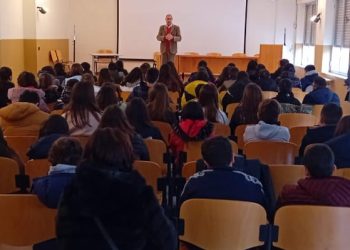 “La qualità dell’informazione dipende molto dalla fonte da cui arriva”, come distinguere le notizie vere da quelle false