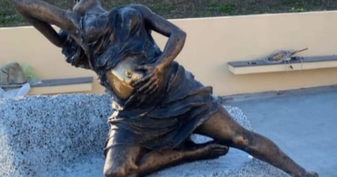 Il Comune di Sellia Marina consegna alla storia Giuditta Levato con la scultura di Luigi Verrino 1 Alla “Festa delle Radici” a Sellia Marina la scopertura della statua di Giuditta Levato opera di Luigi Verrino