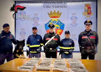 Trasportava in autostrada 22 Kg di cocaina purissima: arrestato