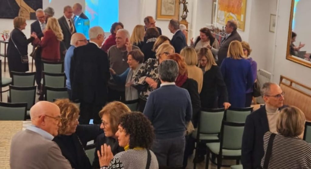 Le forti contrapposizioni antiche e moderne fra Nord e Centro-Sud Italia nell'incontro al “Circolo Catanzaro 1871” 5 WhatsApp Image 2025 02 20 at 15.48.29