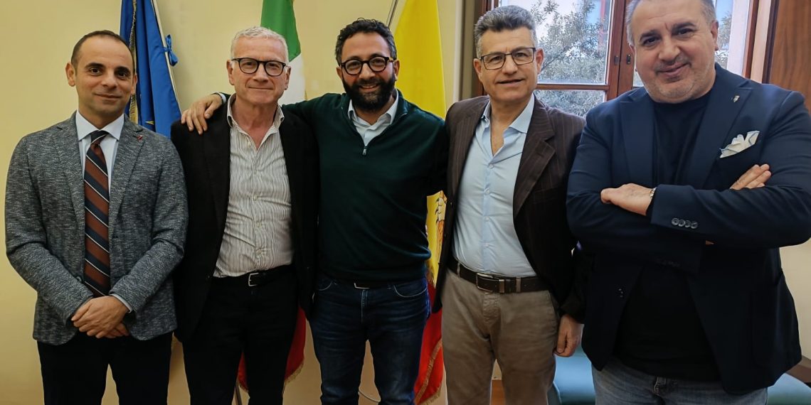 Parte un percorso condiviso dei Presidenti dei Consigli Comunali delle cinque città capoluogo di provincia calabresi 1 Parte un percorso condiviso dei Presidenti dei Consigli Comunali delle cinque città capoluogo di provincia calabresi