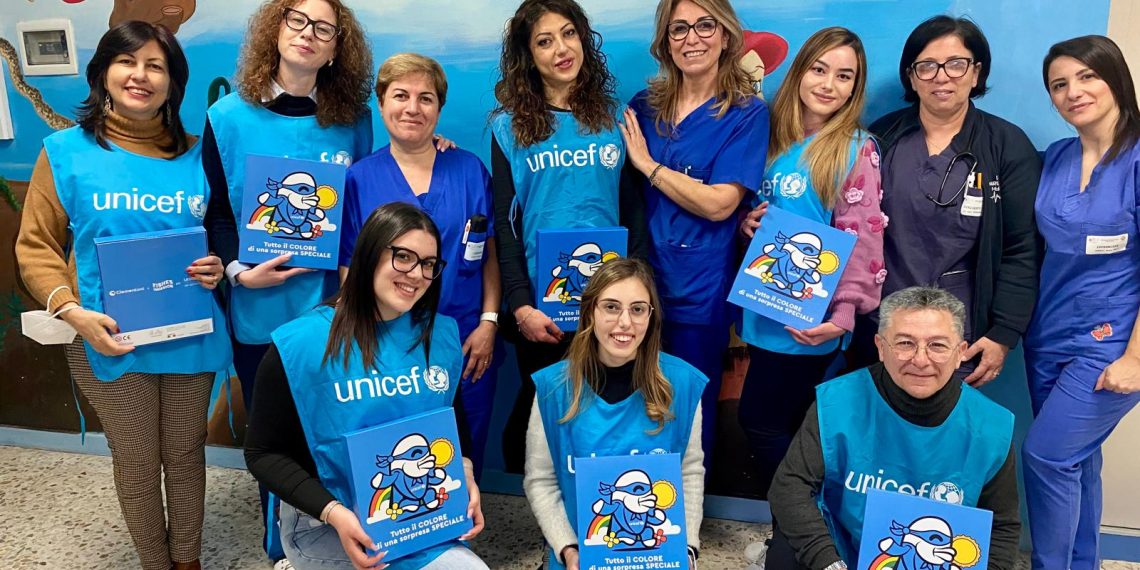 Un sorriso per i piccoli pazienti: il progetto UNICEF in Pediatria a Vibo Valentia