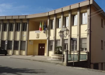 Prorogato di sei mesi lo scioglimento del comune di Capistrano 10 Prorogato di sei mesi lo scioglimento del comune di Capistrano