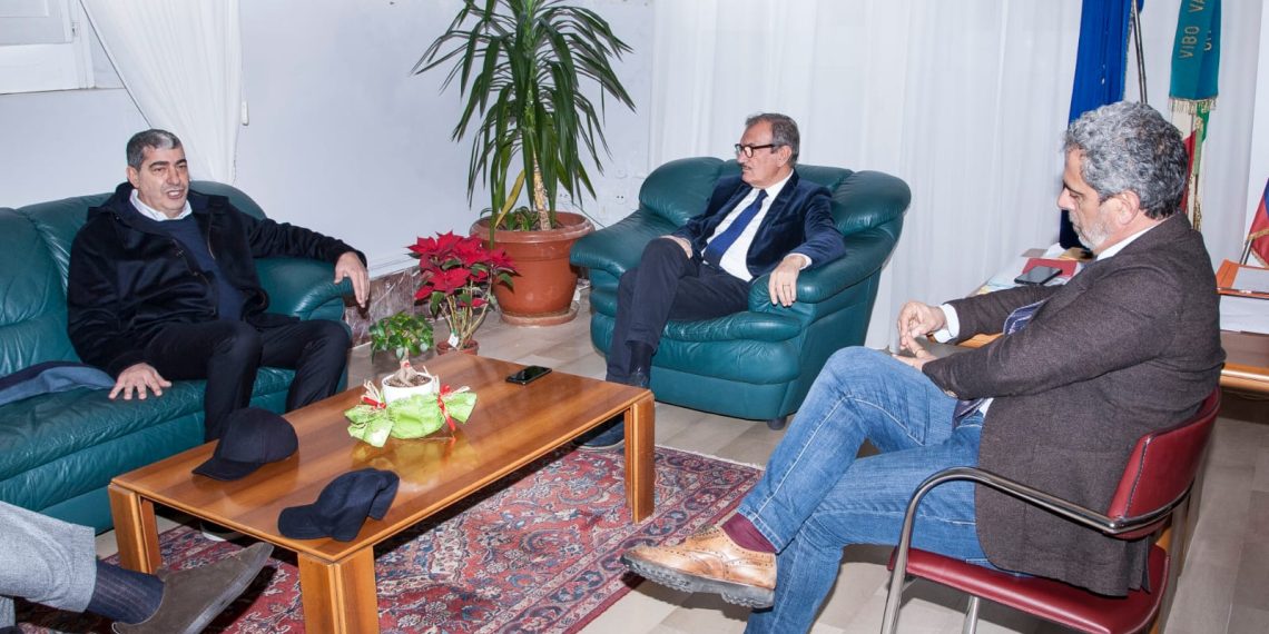 Questione Meridionale Petroli, il sindaco di Vibo Valentia incontra il presidente di Ludoil, Donato Ammaturo