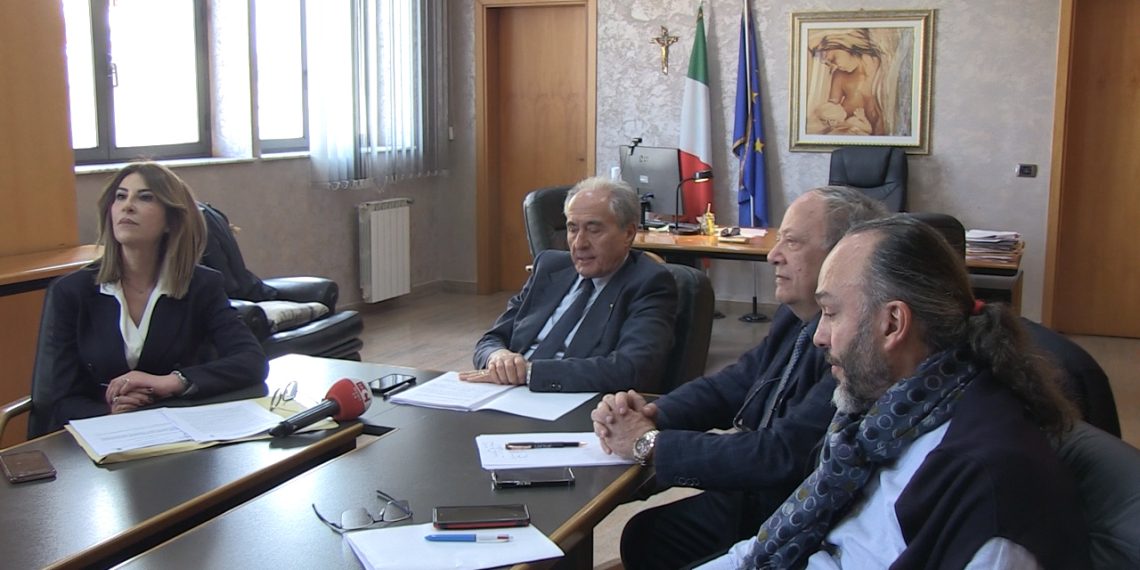 L'ASP di Vibo Valentia presenta il “Progetto su interventi rivolti a persone con disturbi dello spettro autistico” (VIDEO) 1 L’ASP di Vibo Valentia presenta il “Progetto su interventi rivolti a persone con disturbi dello spettro autistico” (VIDEO)