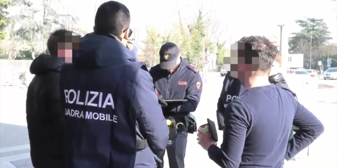 Vasta operazione contro la criminalità giovanile in tutta Italia (VIDEO) 1 Vasta operazione contro la criminalità giovanile in tutta Italia (VIDEO)