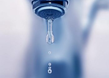 I lavori di ripristino della strada danneggiata dai recenti eventi alluvionali in località Campochiesa stanno provocando disguidi idrici nelle zone collinari di Lamezia