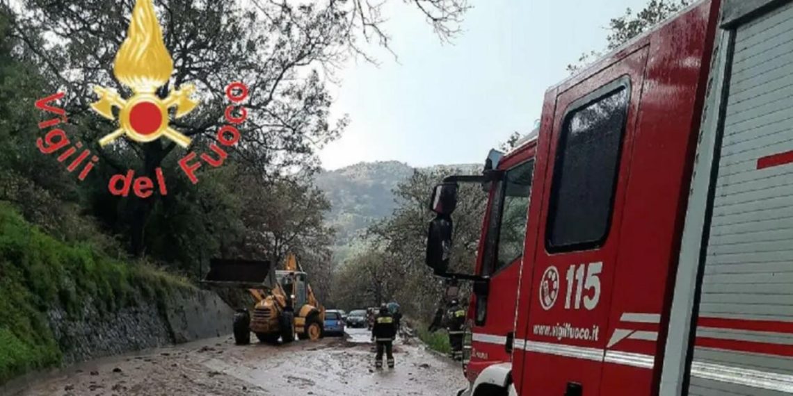 Chiusa a causa di una frana la SS 182 “Delle Serre Calabre” all’altezza di Petrizzi