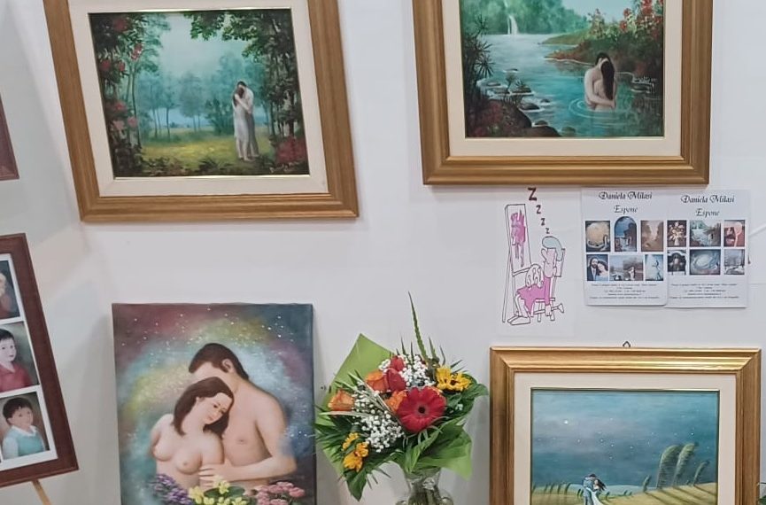 I quadri di Daniela Milasi ospitati nella Galleria di Amalia Alia in mostra a Vibo Valentia fino a domenica