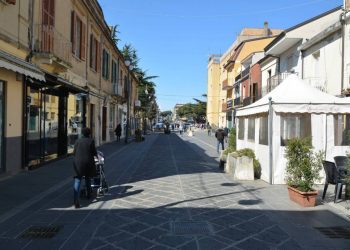 Uno stipendio per vivere: dove è bene trasferirsi (Milano ovviamente è la prima), da dove scappare (Vibo Valentia ovviamente) 1 Io non mi sento vibonese, ma per fortuna lo sono… arrivano reazioni e commenti (2)